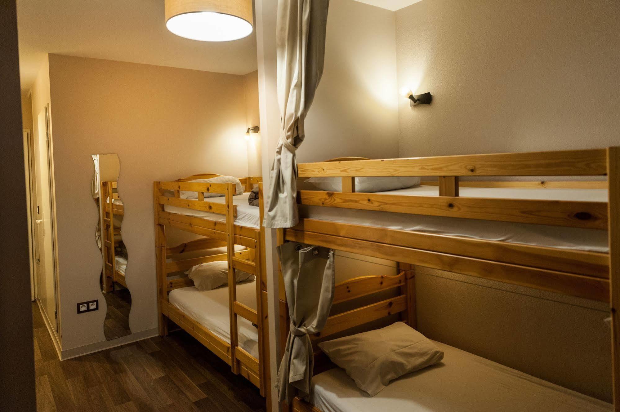 Auberge De Jeunesse Hi Bordeaux-Blanquefort - Ex Otellia Ngoại thất bức ảnh